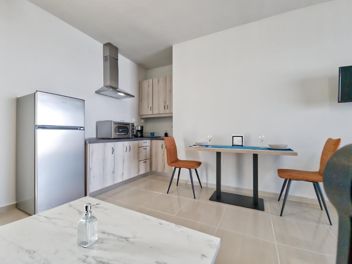 Epipleon Luxury Suites -105- Δωμάτιο 35Τμ Με Βεράντα 35Τμ Μπροστά Στη Θάλασσα Nafpaktos エクステリア 写真