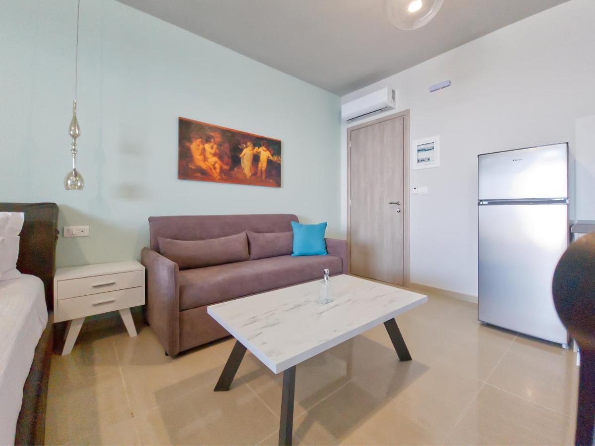 Epipleon Luxury Suites -105- Δωμάτιο 35Τμ Με Βεράντα 35Τμ Μπροστά Στη Θάλασσα Nafpaktos エクステリア 写真