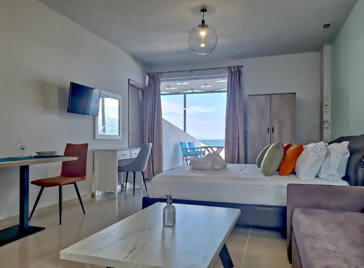 Epipleon Luxury Suites -105- Δωμάτιο 35Τμ Με Βεράντα 35Τμ Μπροστά Στη Θάλασσα Nafpaktos エクステリア 写真